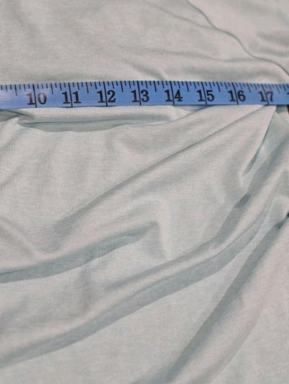 Under Armour HeatGear Women’s Large Light Blue Hooded Athletic Top - Picture 7 of 9